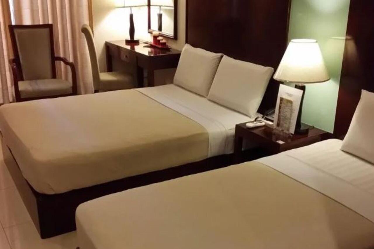 Hotel Fortuna Cebu Buitenkant foto